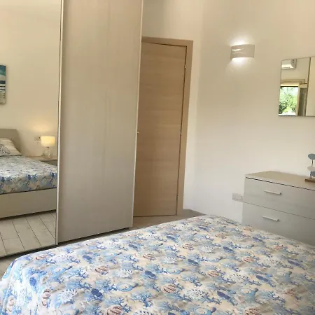 Apartament Residenza Limpiddu *